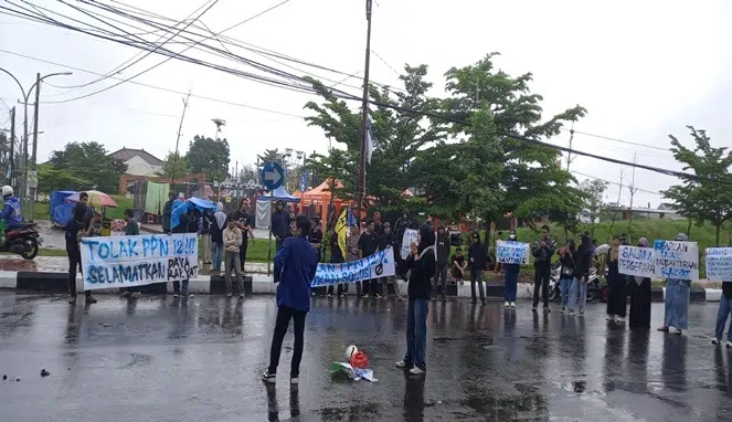 Puluhan Mahasiswa PMII Gowa Protes Kenaikan PPN 12%, Serukan Pemerintah Lebih Peduli Rakyat Kecil