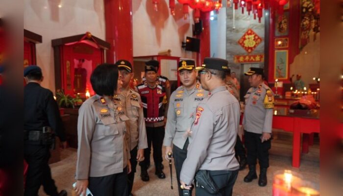 Kapolres Makassar Tinjau Langsung Kesiapan Pengamanan Jelang Perayaan Imlek