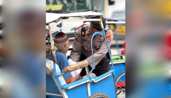 Patroli Berbagi: Polres Pelabuhan Makassar Hadirkan Kepedulian di Tengah Masyarakat