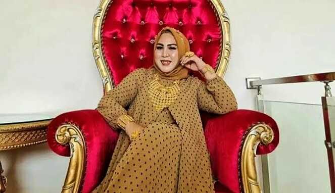 Sidang Perdana Mira Hayati Ditunda: “Ratu Emas” Tumbang Sebelum Persidangan