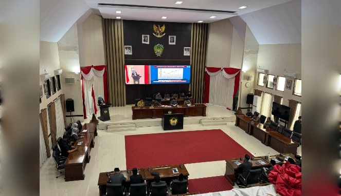 Sinergi Polres dan Pemda Kabagren Hadiri Rapat Paripurna DPRD