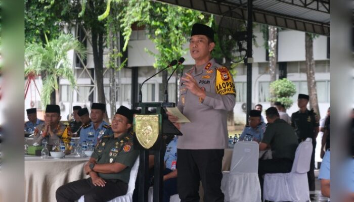 Kapolda Sulsel Hadiri Buka Puasa Bersama TNI Polri