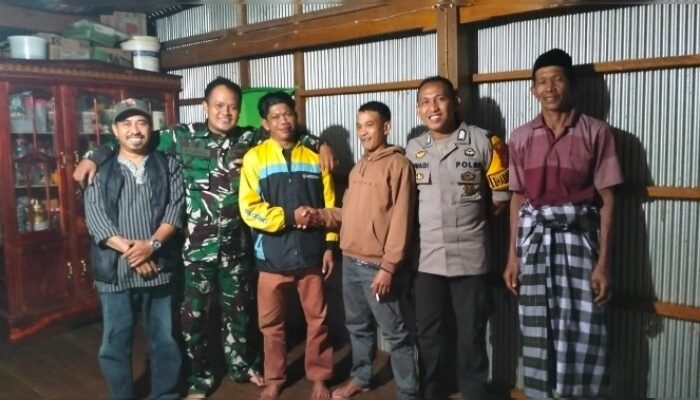 Sinergi TNI-Polri, Bhabinkamtibmas dan Babinsa Gowa Sukses Damaikan Warga yang Berselisih Lewat Mediasi Kekeluargaa