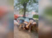 Bentor Terjatuh ke Got Polwan Gowa Lakukan Pertolongan Cepat