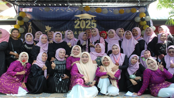 Kolaborasi Guru dan Orangtua Warnai Penamatan Siswa Kelas 6 SD Borong Makassar