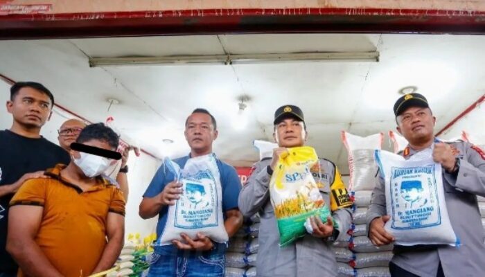 Distributor Curang Oplos 9 Ton Beras, Polri Bongkar Modus di Pekanbaru