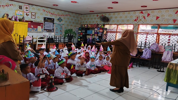 MPLS Ramah di SDN Borong Makassar, Orangtua Ikut Terlibat Aktif di Awal Tahun Ajaran