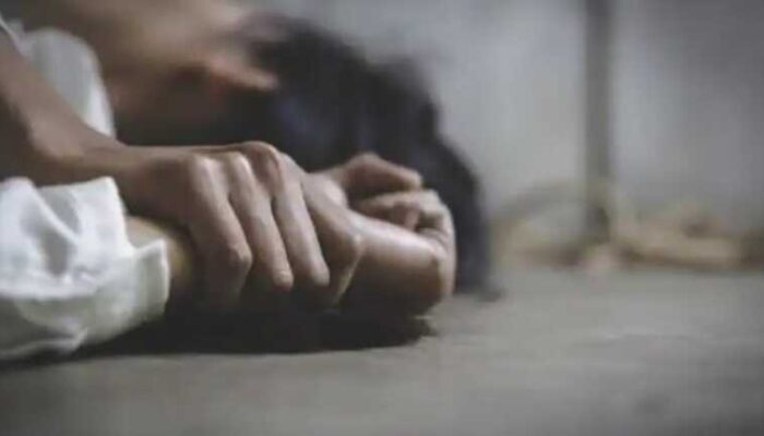 Berawal dari Kenalan Medsos, Janda di Mojokerto Diperkosa Sesama Wanita