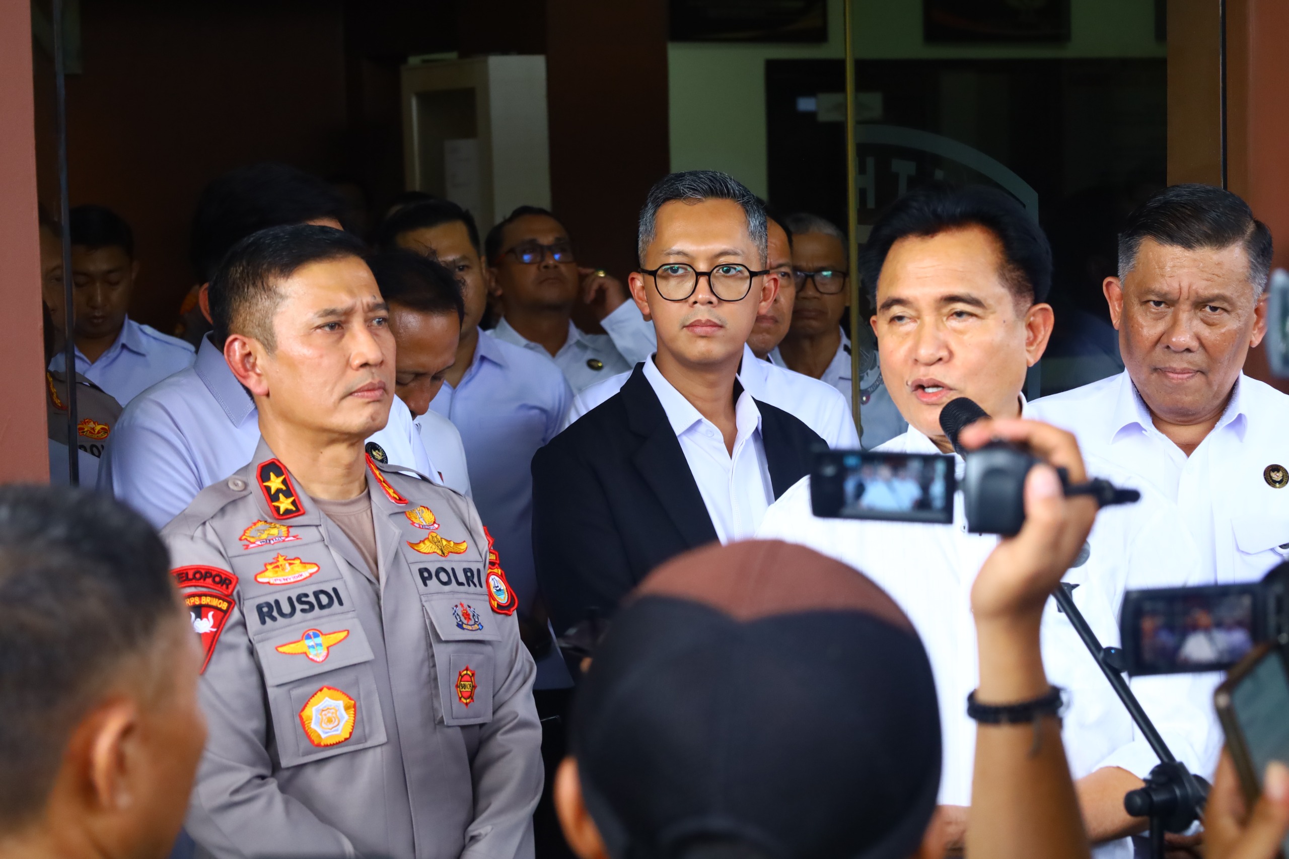 Polda Sulsel Dapat Apresiasi Menko Kumham Imipas Atas Penegakan Hukum Sesuai KUHAP