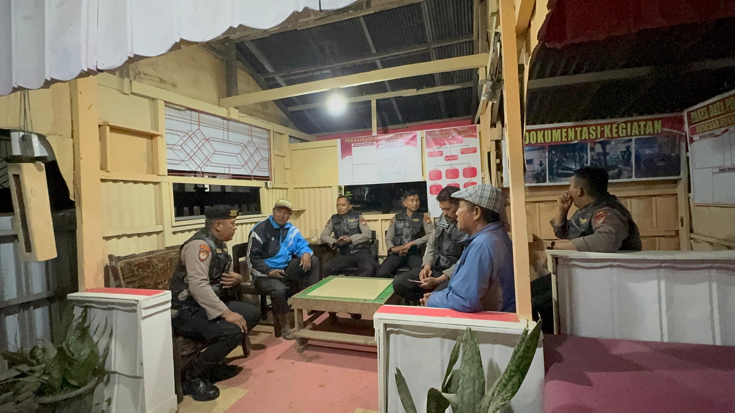 Polres Gowa Pastikan Lingkungan Aman, Patroli Malam Sasar Desa Pannakukang