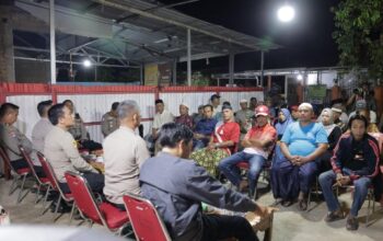 Patroli Kampung di Barombong, Polisi Imbau Orang Tua Awasi Anak Remaja di Malam Hari