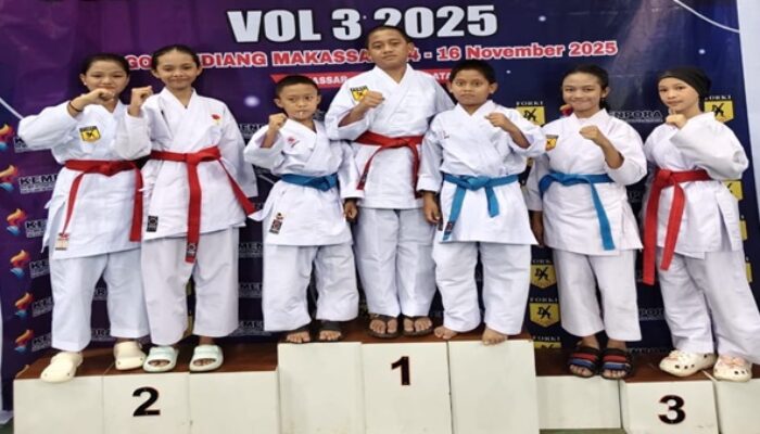 Membanggakan! 4 Karateka SDN Borong Makassar Sabet Medali di Piala Menpora RI