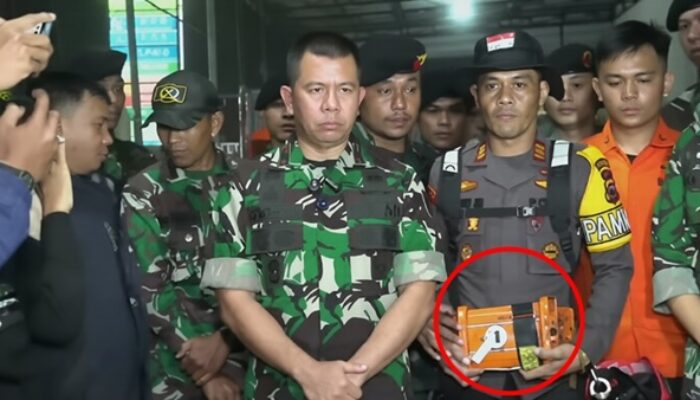 Perangkat Oranye Diduga Black Box ATR 42-500 Ditemukan di Gunung Bulusaraung