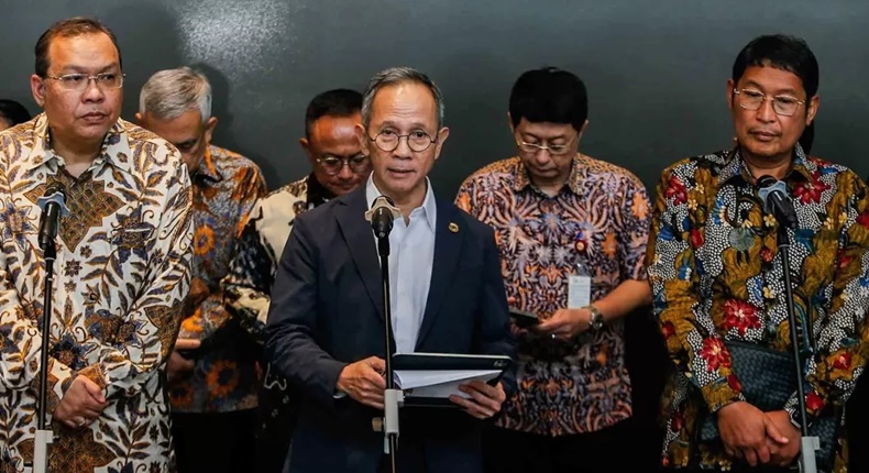 Mahendra Siregar Tinggalkan Kursi Ketua Dewan Komisioner OJK