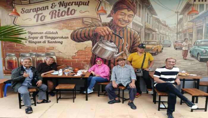 Harun Ar Rasyid Mengajak “Nyeruput To Riolo”, Asal Jangan Camidu