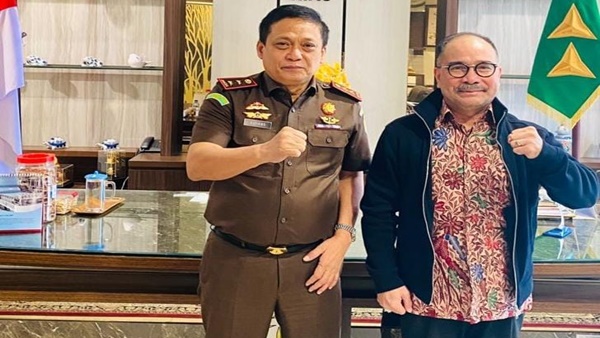 Firman Jaya Daeli dan Kajati Riau Teguhkan Supremasi Hukum dan Pembangunan