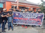 Aksi Sosial Ramadan, Relawan 76 Makassar Salurkan Ratusan Paket Kue dan Takjil