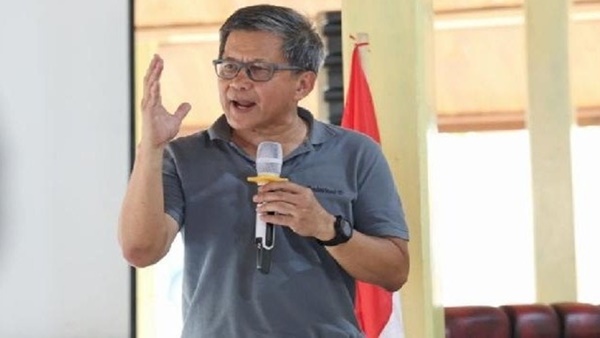 Rocky Gerung Geram: Anak SD Bunuh Diri, Negara Justru Sumbang Rp17 T ke Trump