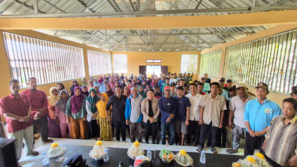 Warga Pulau Bapa Sampaikan Aspirasi ke Muslimin Dg Masiga: Bidan Kosong, Air Tak Berfungsi