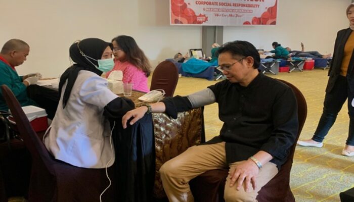 Bukan Cuma Tamu, GM MaxOne Makassar Juga “Tumbalkan” Darah Bareng 200 Peserta