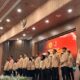 Pengurus DPN PERMAHI 2026 bersama para tokoh nasional dan tamu undangan berfoto bersama usai pelantikan dan seminar nasional di Gedung Kementerian Hukum RI, Jakarta.