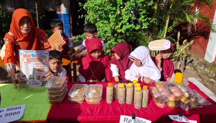 SDN Parinring Makassar Gelar Market Day, Tumbuhkan Jiwa Kewirausahaan Sejak Dini