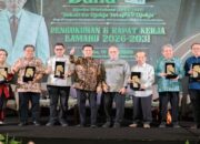 Bedah Buku Biografi Ajoeba Wartabone di Makassar menghadirkan sejumlah akademisi, sejarawan, budayawan, dan tokoh masyarakat yang menegaskan pentingnya peran Ajoeba Wartabone dalam perjalanan sejarah bangsa.