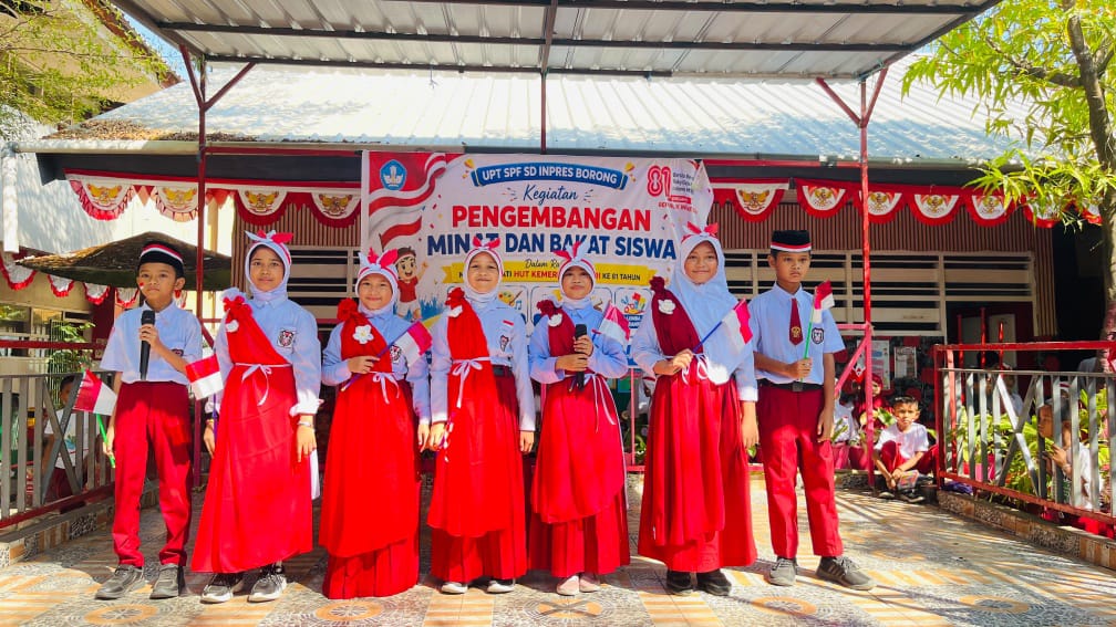Siswa-siswi SD Negeri Borong Makassar siap tampil memukau dalam Lomba Vocal Grup memperingati HUT RI ke-81. Dengan semangat membara dan keharmonisan suara.