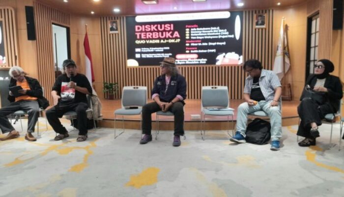 Lampaui Kewenangan, Bubarkan AJ Mengemuka dalam Diskusi Terbuka FKSTIM