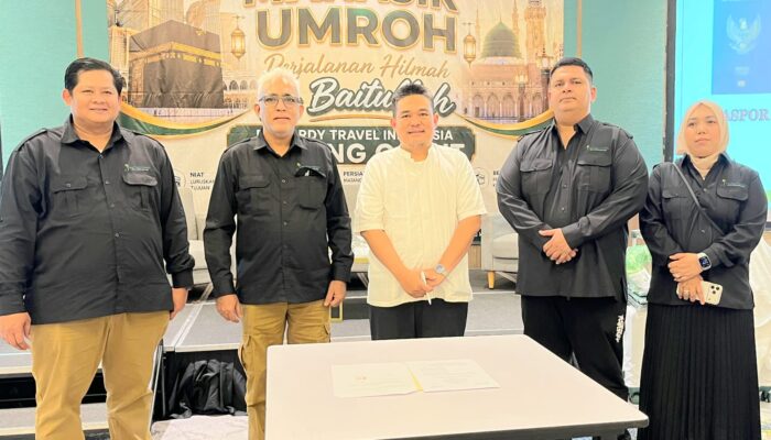Bidik Ekosistem Umrah Terintegrasi, JARDY Travel Gandeng BPRS Harum Hikmahnugraha